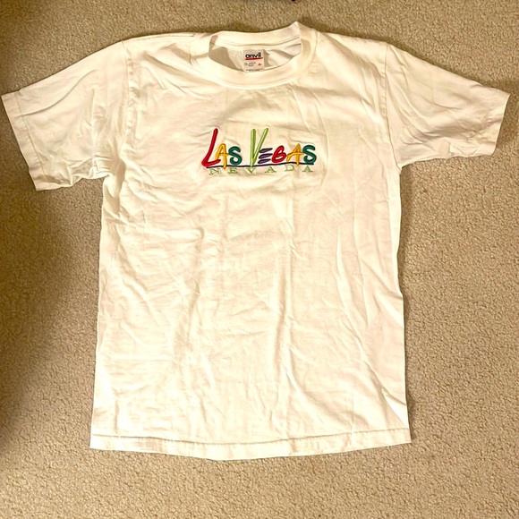 VINTAGE 90s Y2K Las Vegas Embroidered T-Shirt - Picture 2 of 3